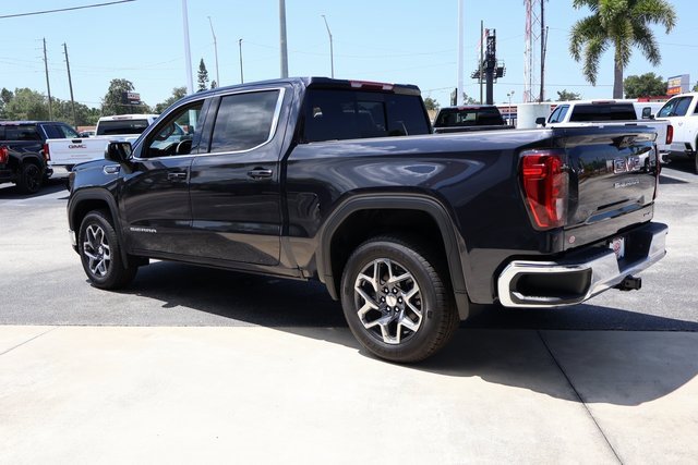 New 2026 GMC Sierra 1500 SLE w/ Preferred Package image 5