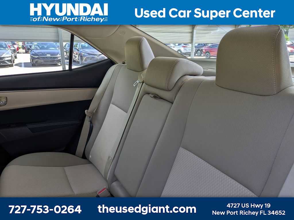 Used 2015 Toyota Corolla LE FWD image 14