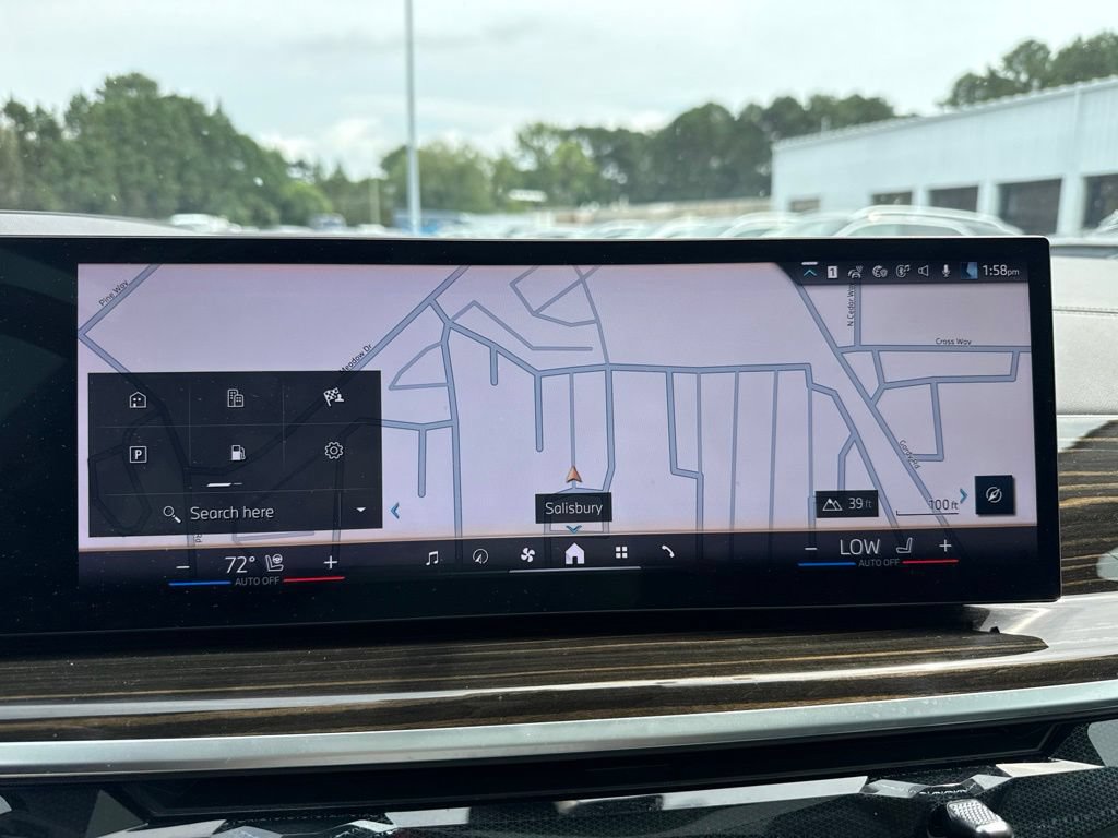 Used 2025 BMW X7 xDrive40i AWD/4WD image 12