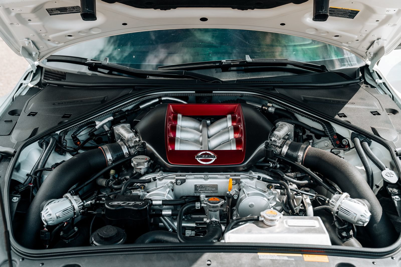 Used 2014 Nissan GT-R Black Edition AWD/4WD image 43