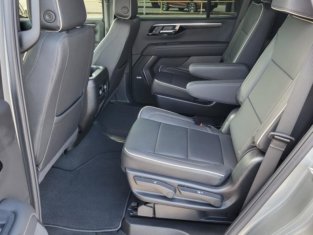 Certified 2025 Chevrolet Tahoe Premier w/ Sun And Tow Package AWD/4WD image 13