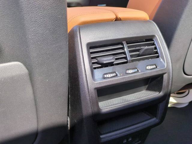 Used 2025 BMW X5 sDrive40i w/ Premium Package RWD image 18