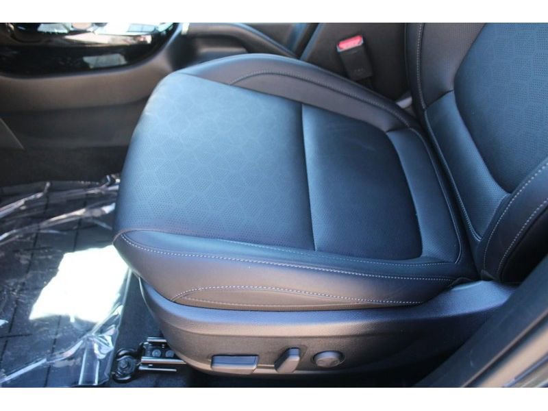 Used 2025 Kia Seltos EX AWD/4WD image 19