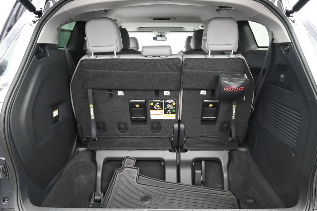 Certified 2025 Toyota Sienna XLE w/ XLE Plus Package AWD/4WD image 30