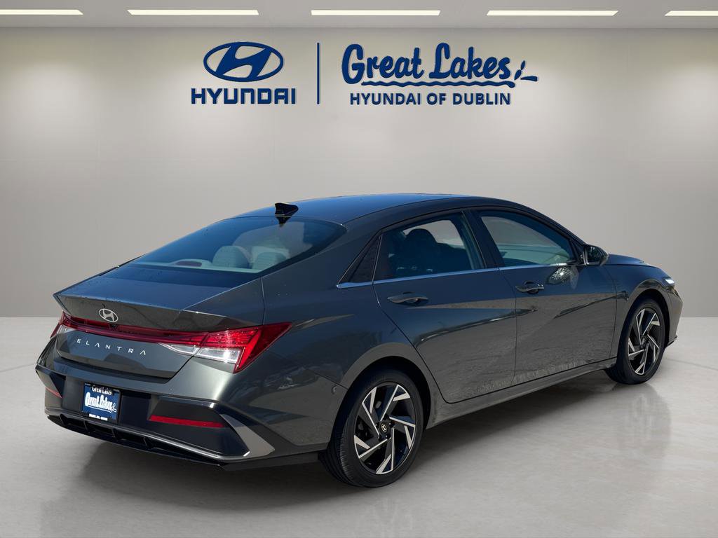 Certified 2024 Hyundai Elantra SEL w/ Convenience Package FWD image 5