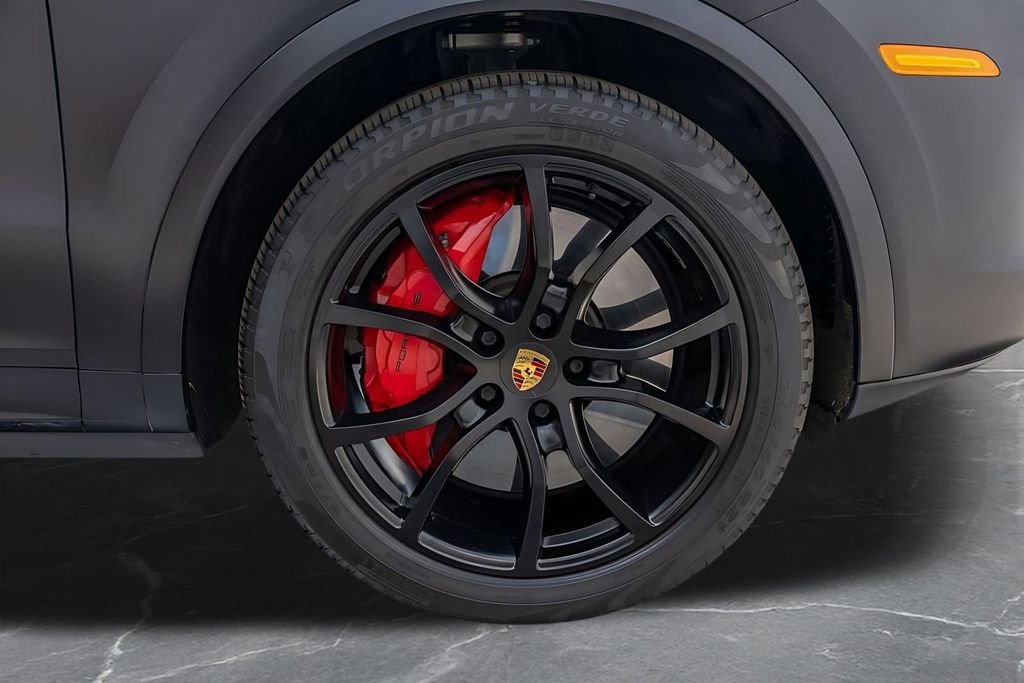 Used 2022 Porsche Cayenne Turbo image 49