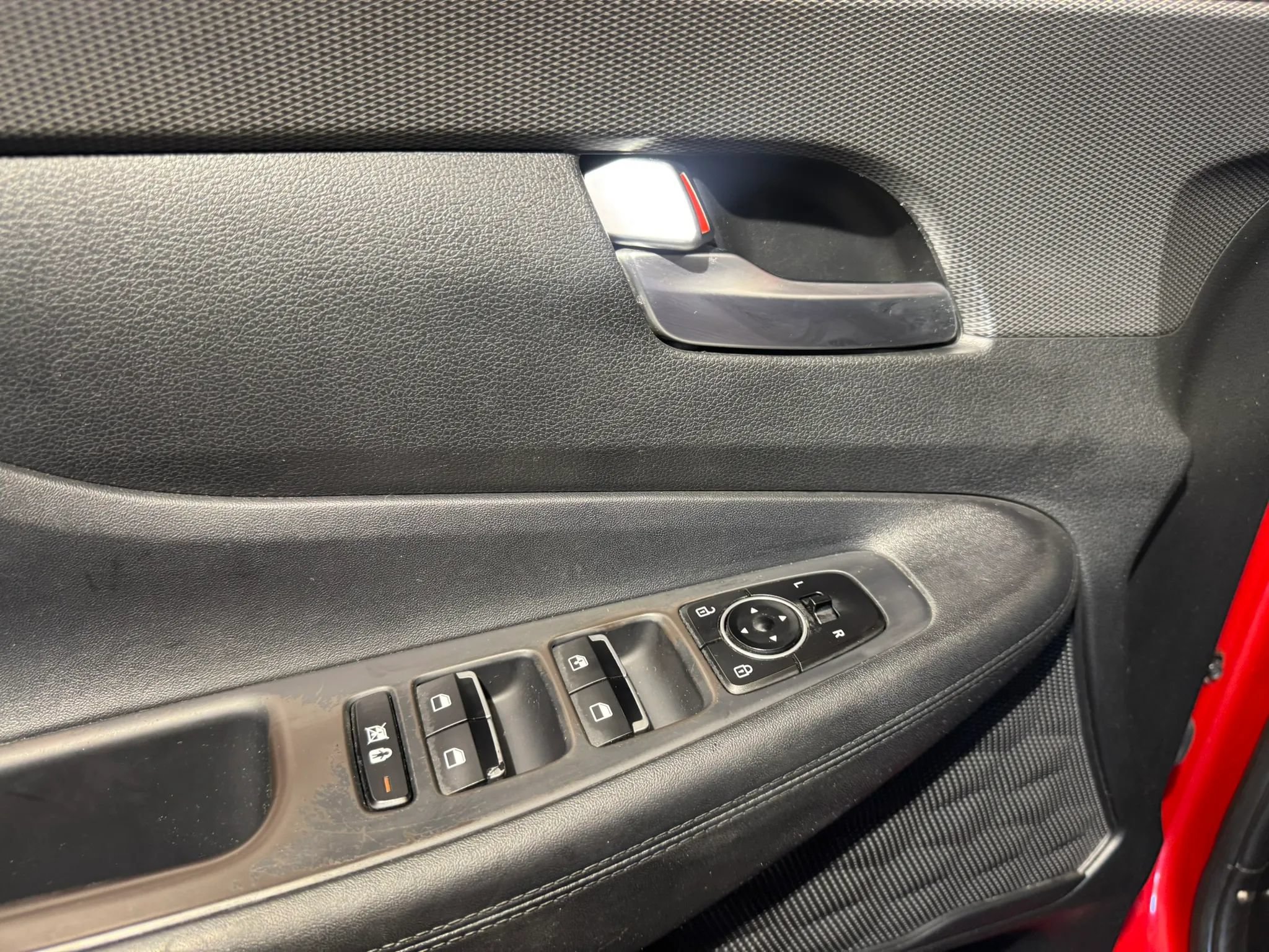 Used 2019 Hyundai Santa Fe SE AWD/4WD image 8