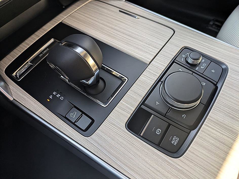 New 2026 MAZDA CX-90 3.3 Turbo w/ Preferred Package AWD/4WD image 23