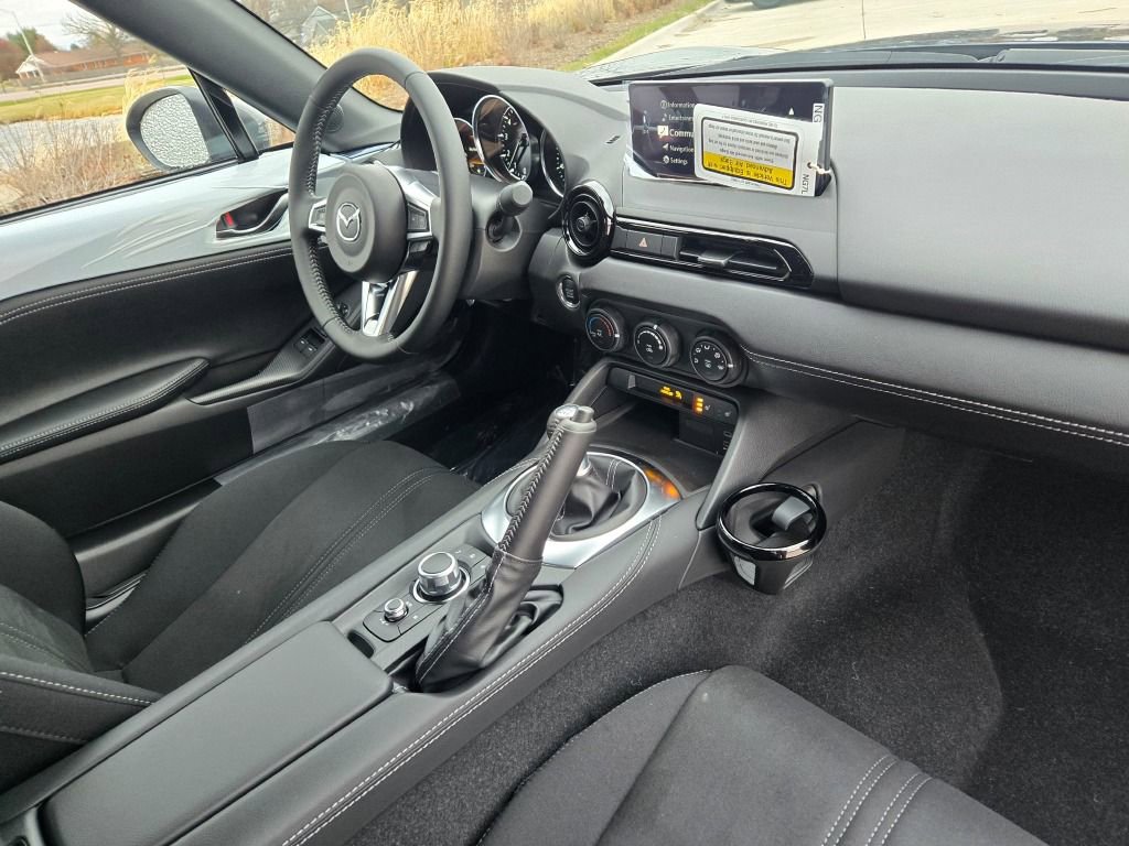 New 2025 MAZDA MX-5 Miata Club w/ Weather Package image 5