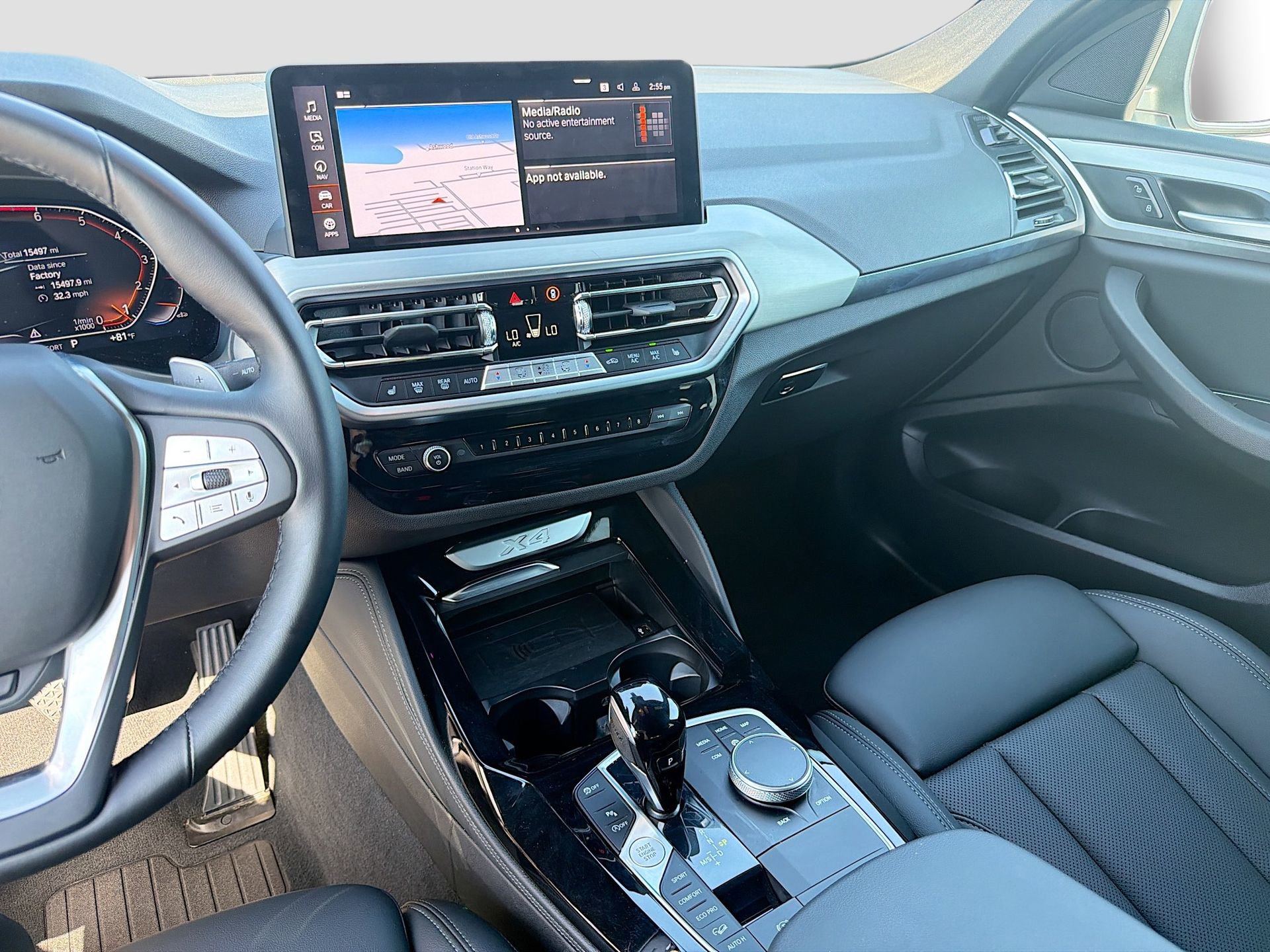 Certified 2025 BMW X4 xDrive30i w/ Premium Package image 28