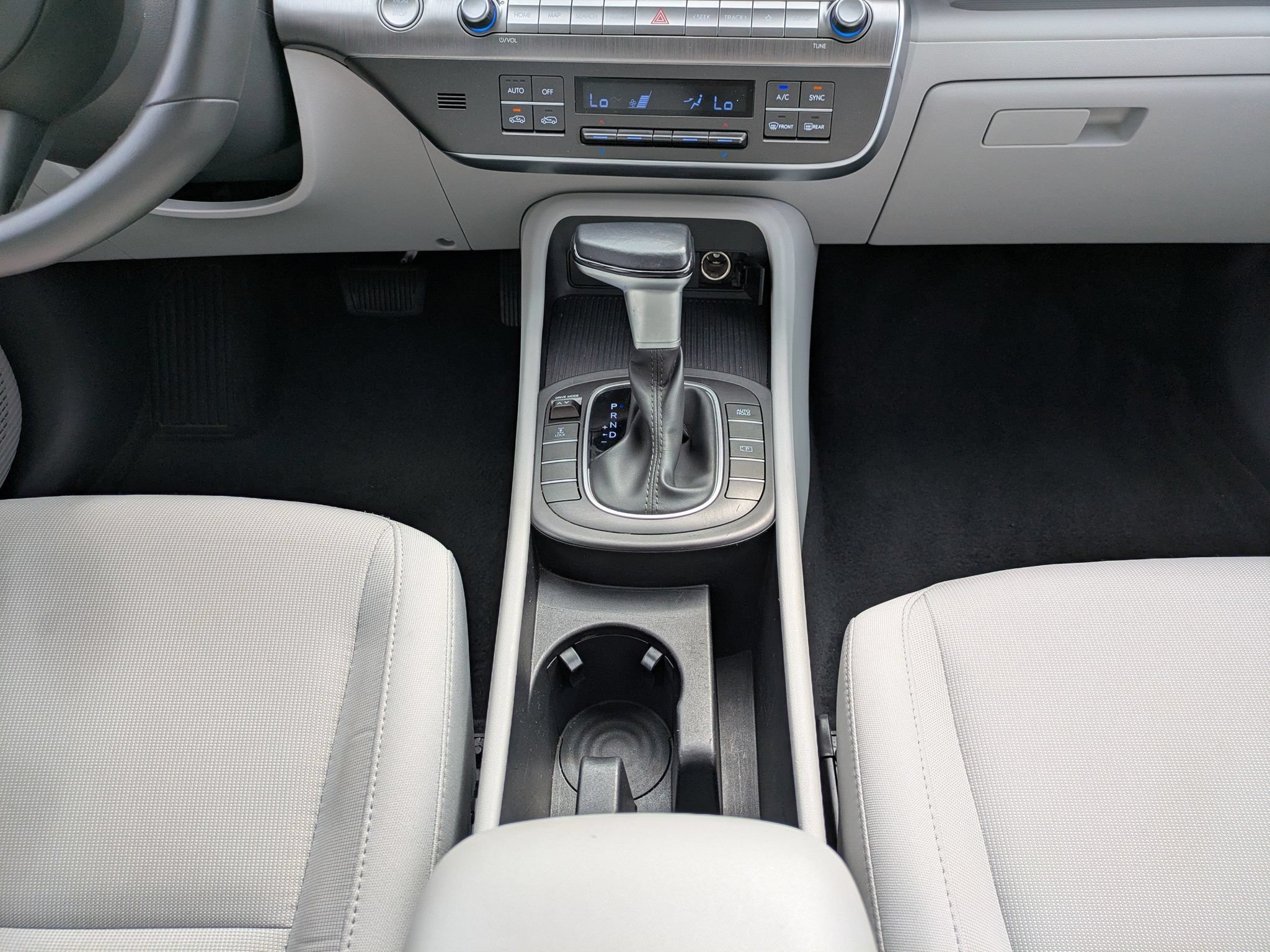 Used 2025 Hyundai Kona SEL AWD/4WD image 20