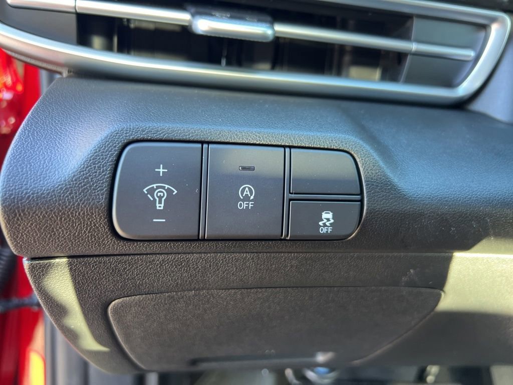 Used 2025 Hyundai Elantra SE image 15