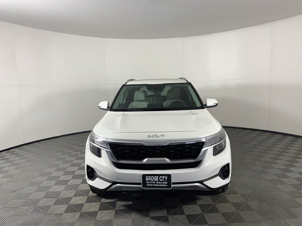 Used 2023 Kia Seltos EX image 4