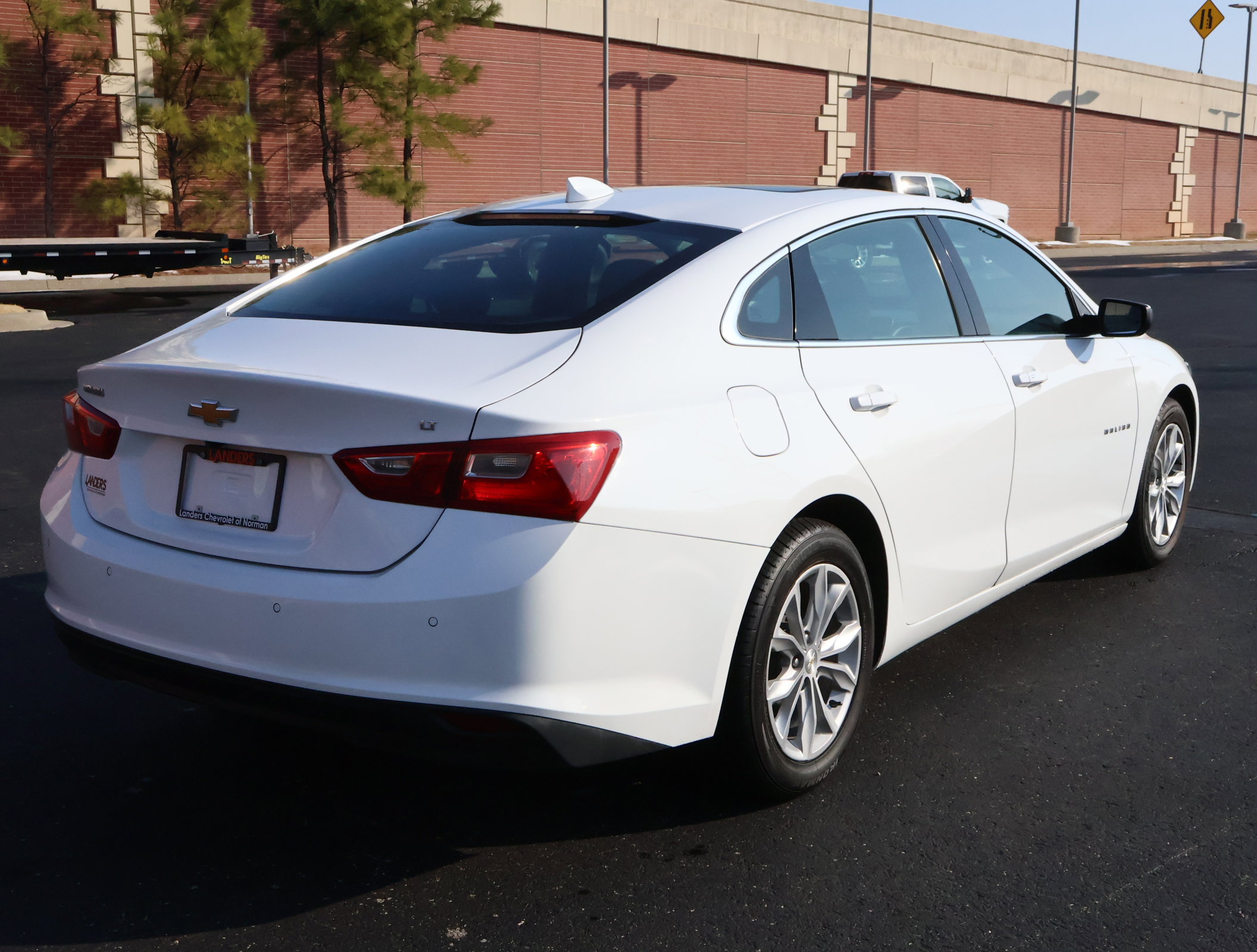 Used 2024 Chevrolet Malibu LT image 28