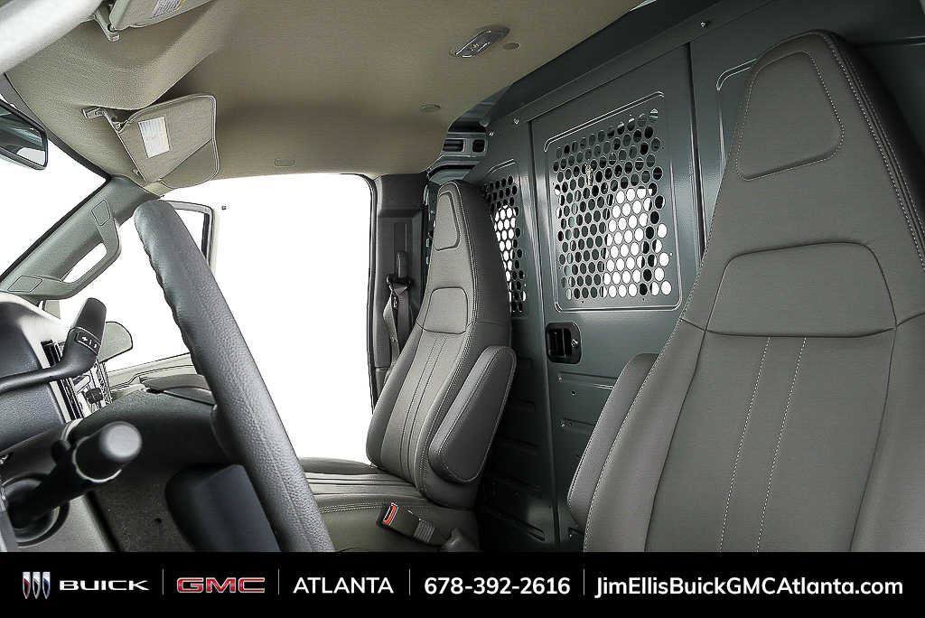 New 2025 GMC Savana 2500 w/ Driver Convenience Package RWD image 7