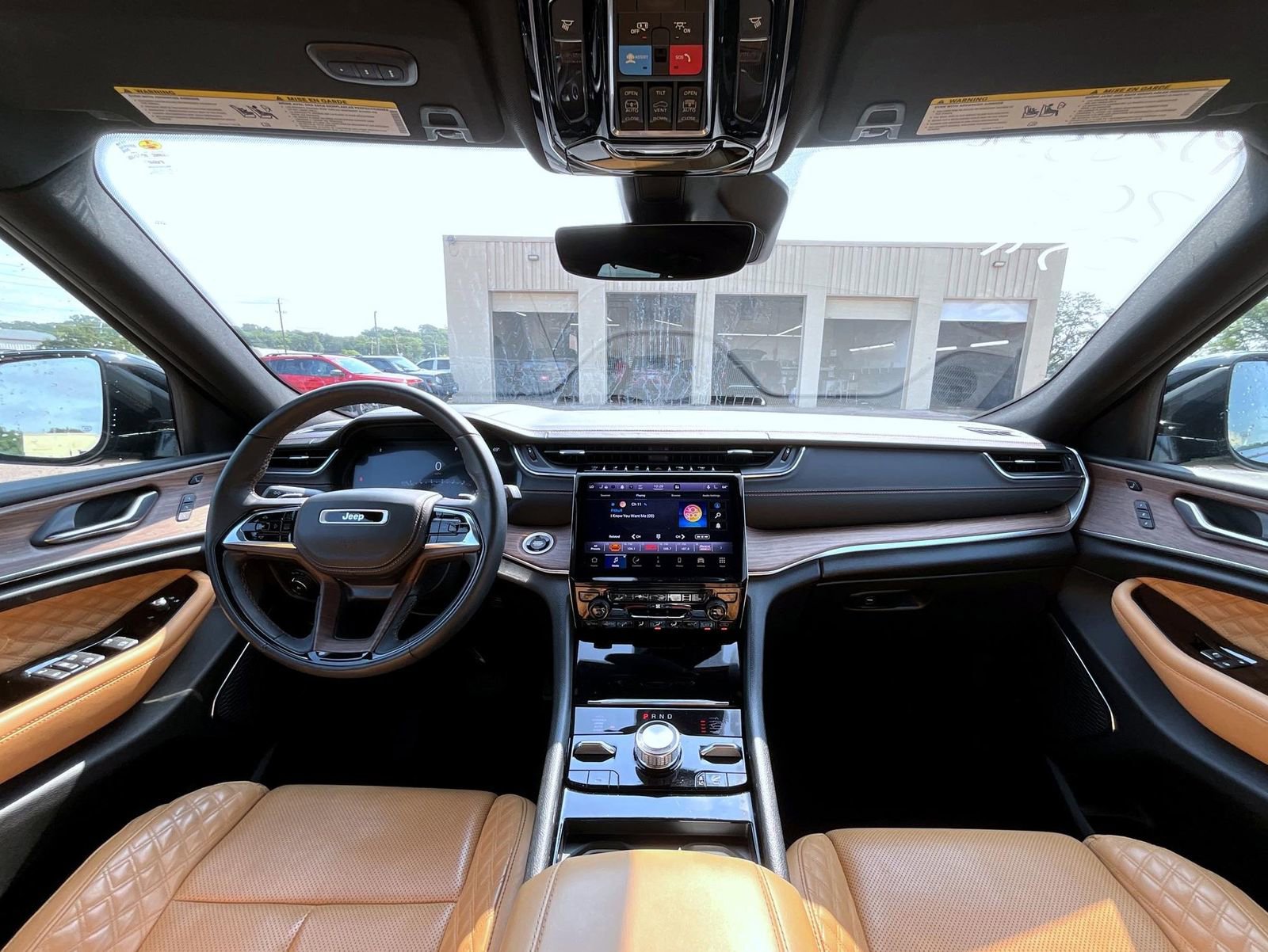 Used 2022 Jeep Grand Cherokee Summit w/ Luxury Tech Group V image 13