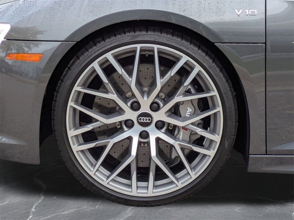 Used 2018 Audi R8 V10 plus image 34