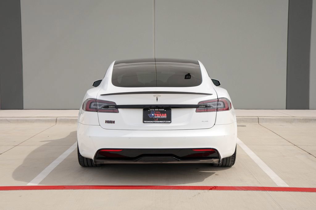 Used 2022 Tesla Model S Plaid image 6