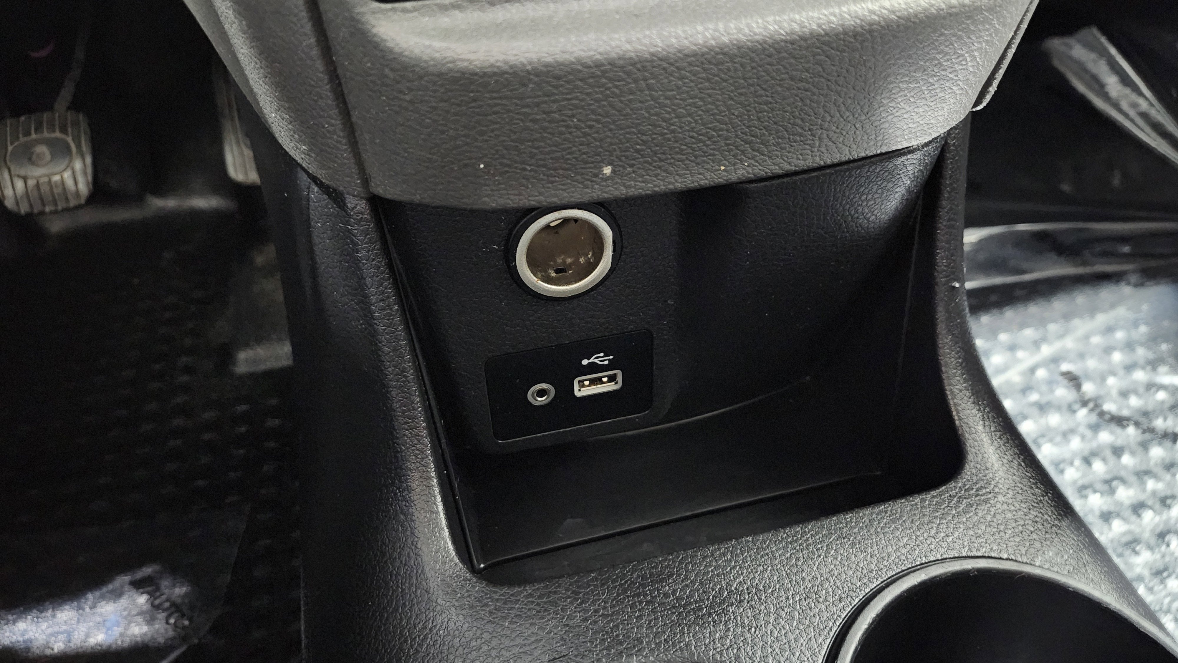 Used 2020 Nissan NV200 SV image 8