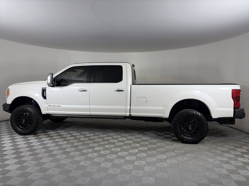 Used 2019 Ford F350 Platinum w/ Platinum Ultimate Package image 4