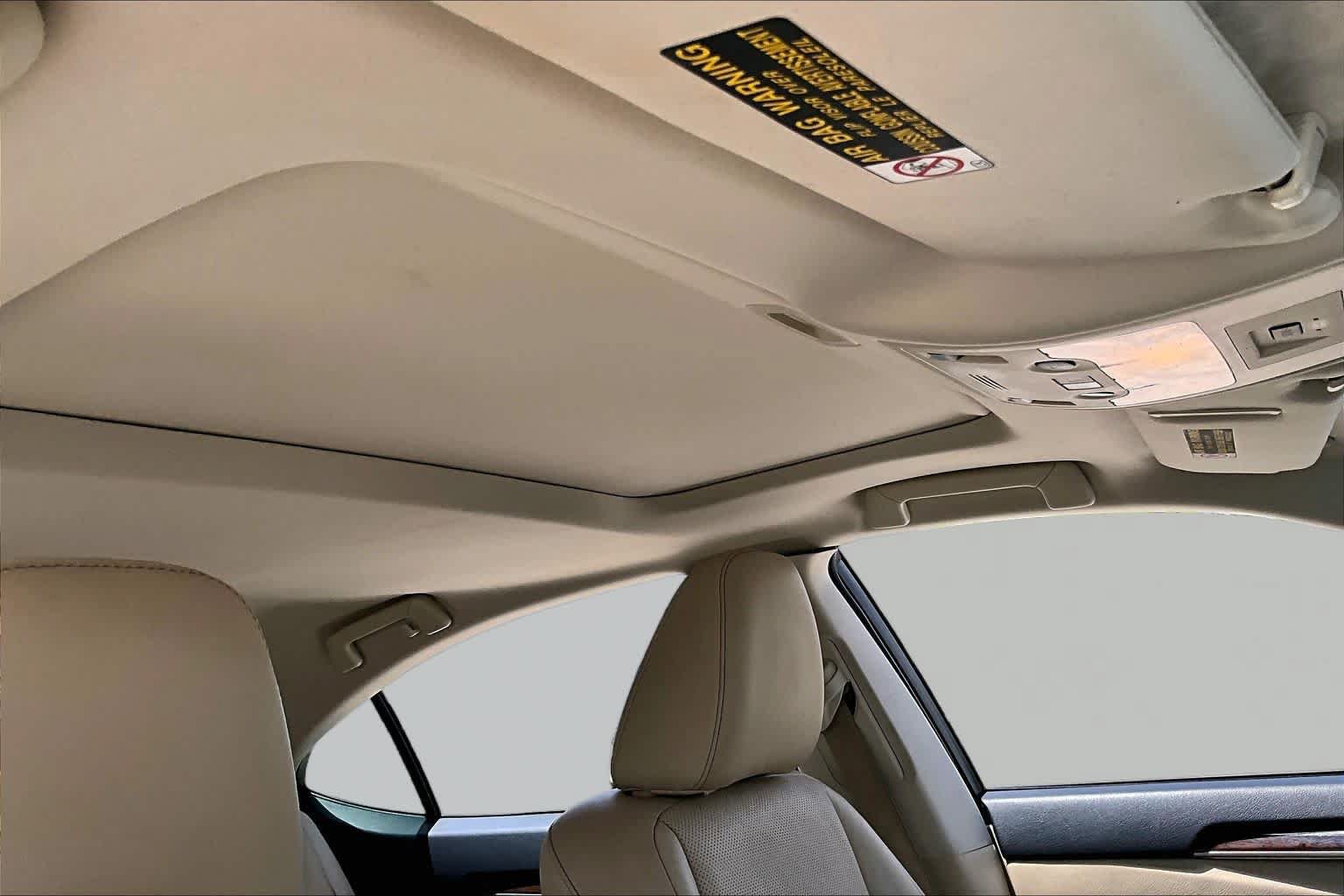 Used 2014 Lexus ES 350 w/ Luxury Package FWD image 12
