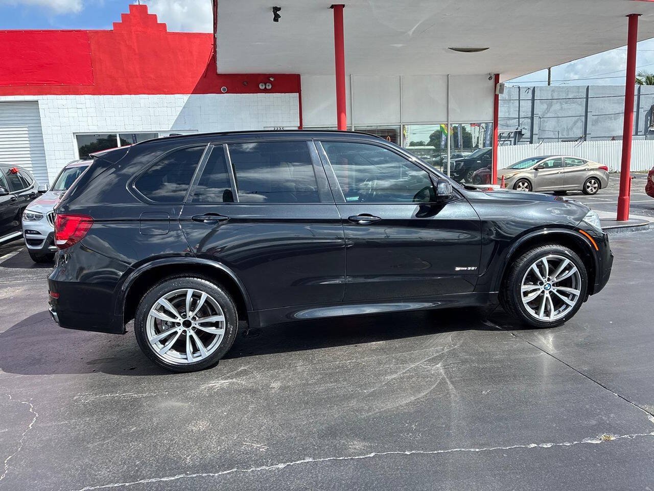 Used 2018 BMW X5 sDrive35i w/ M Sport Package RWD image 5