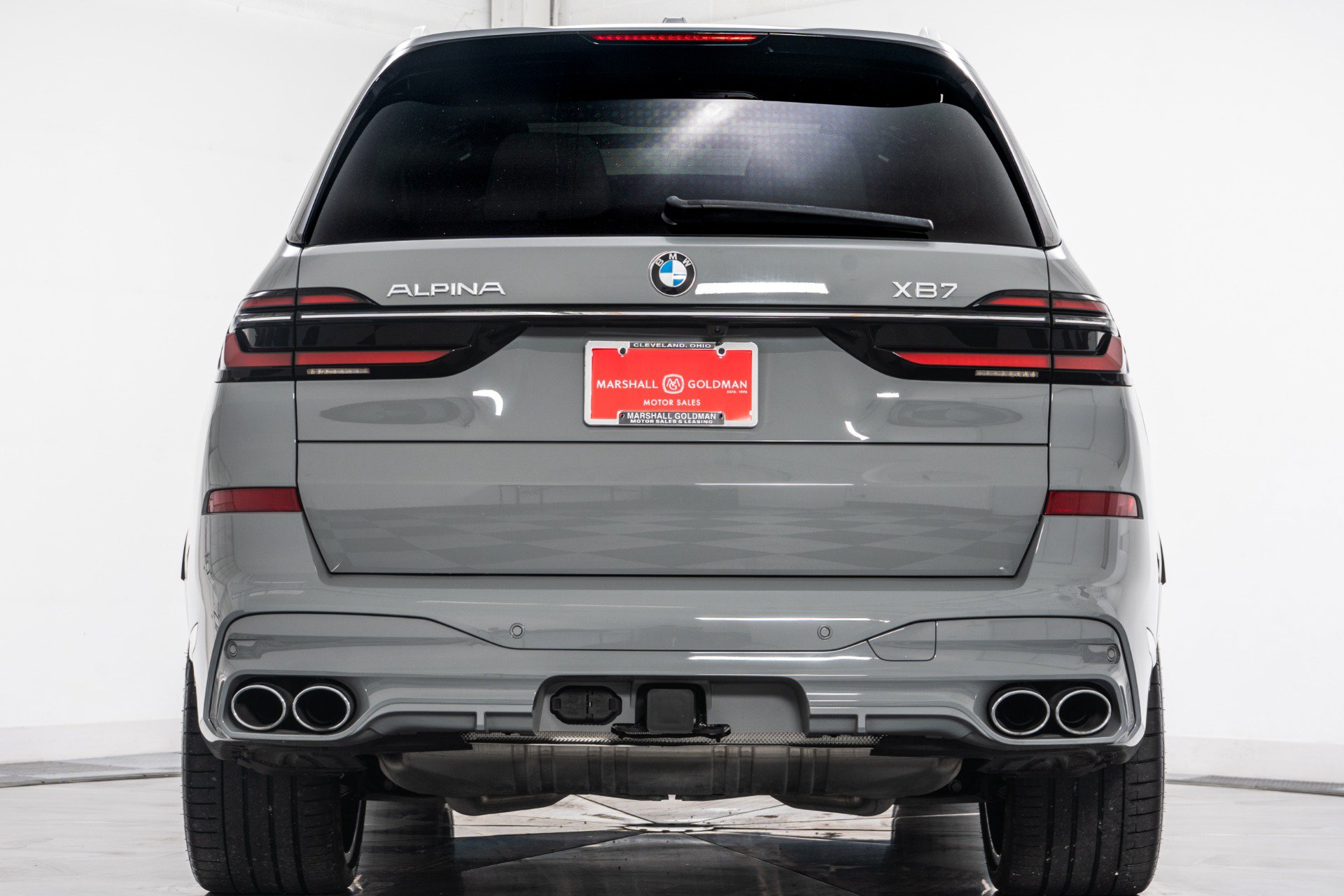 Used 2024 BMW ALPINA XB7 AWD/4WD image 9