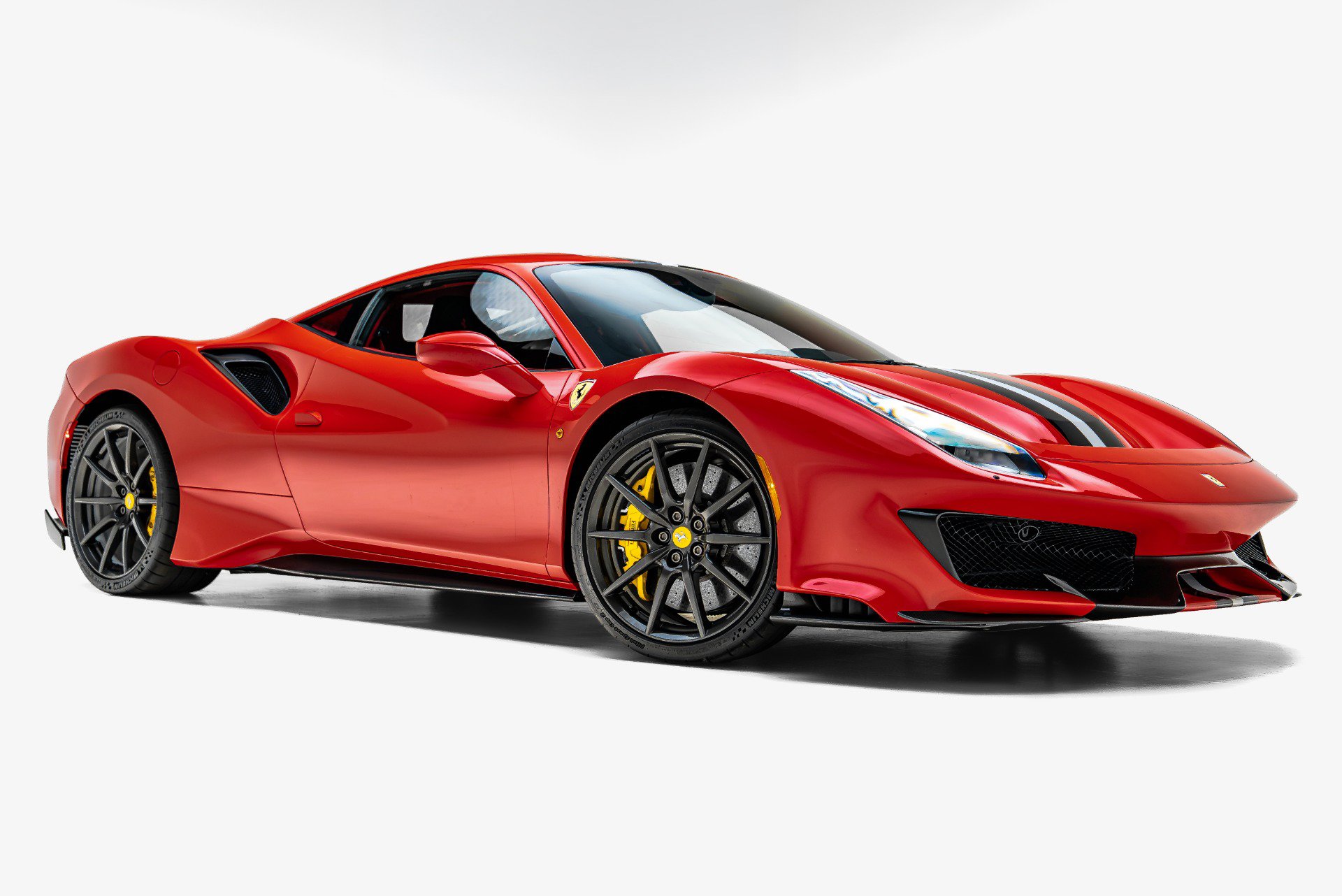 Used 2019 Ferrari 488 Pista Coupe RWD image 14