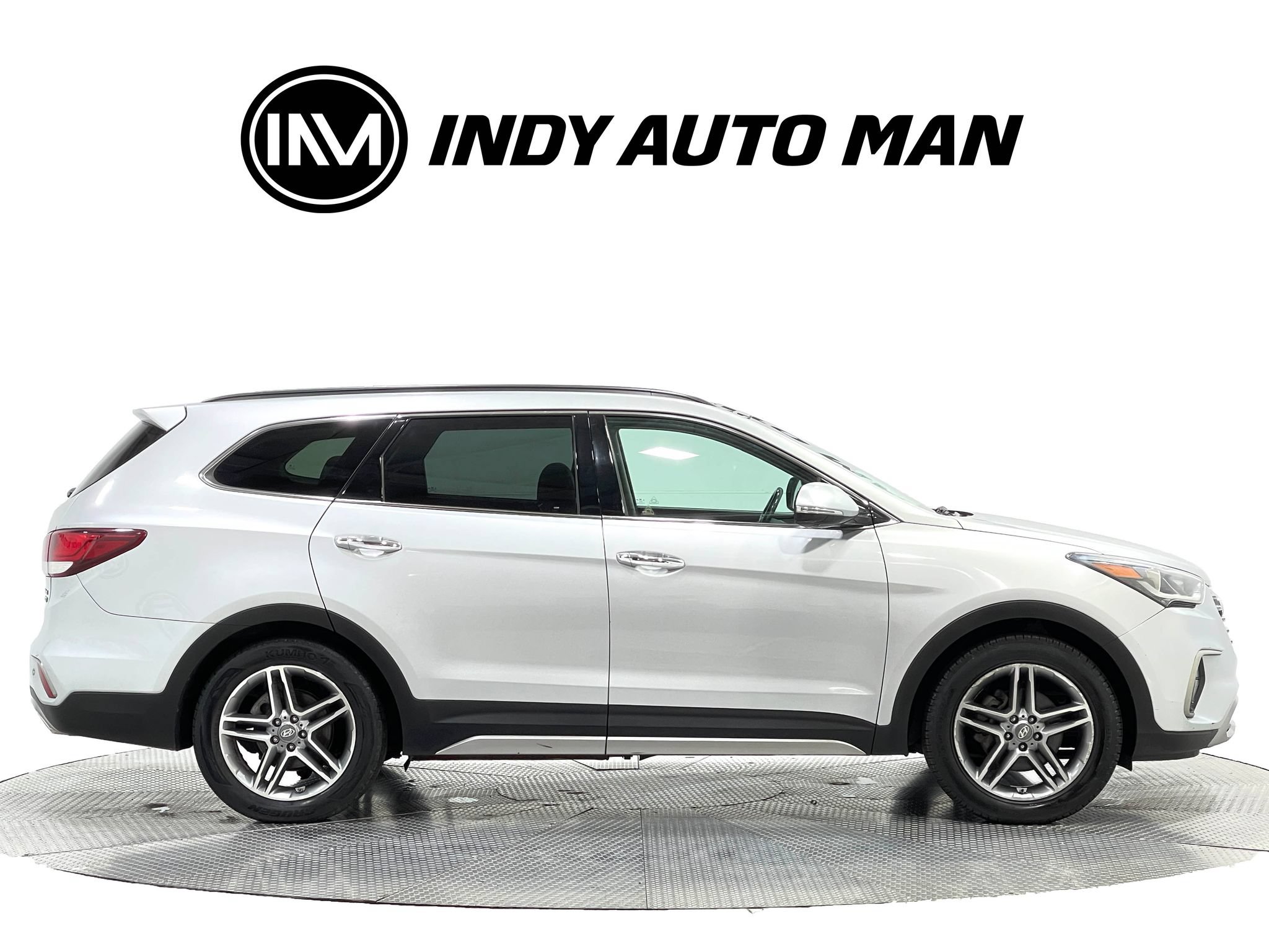 Used 2019 Hyundai Santa Fe XL AWD/4WD image 3