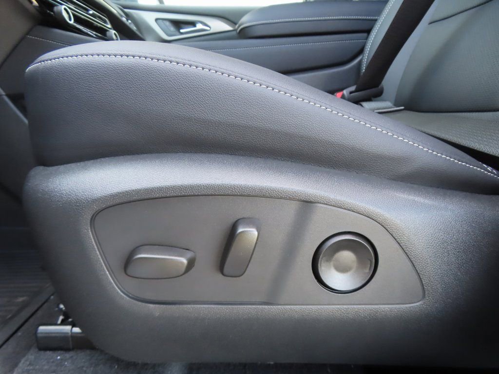 New 2026 Chevrolet Traverse LT w/ Enhanced Driving Package AWD/4WD image 9