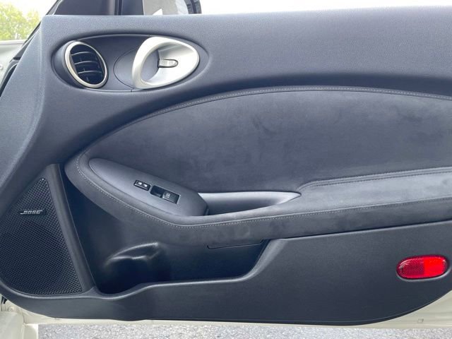 Used 2017 Nissan 370Z Touring Sport RWD image 30