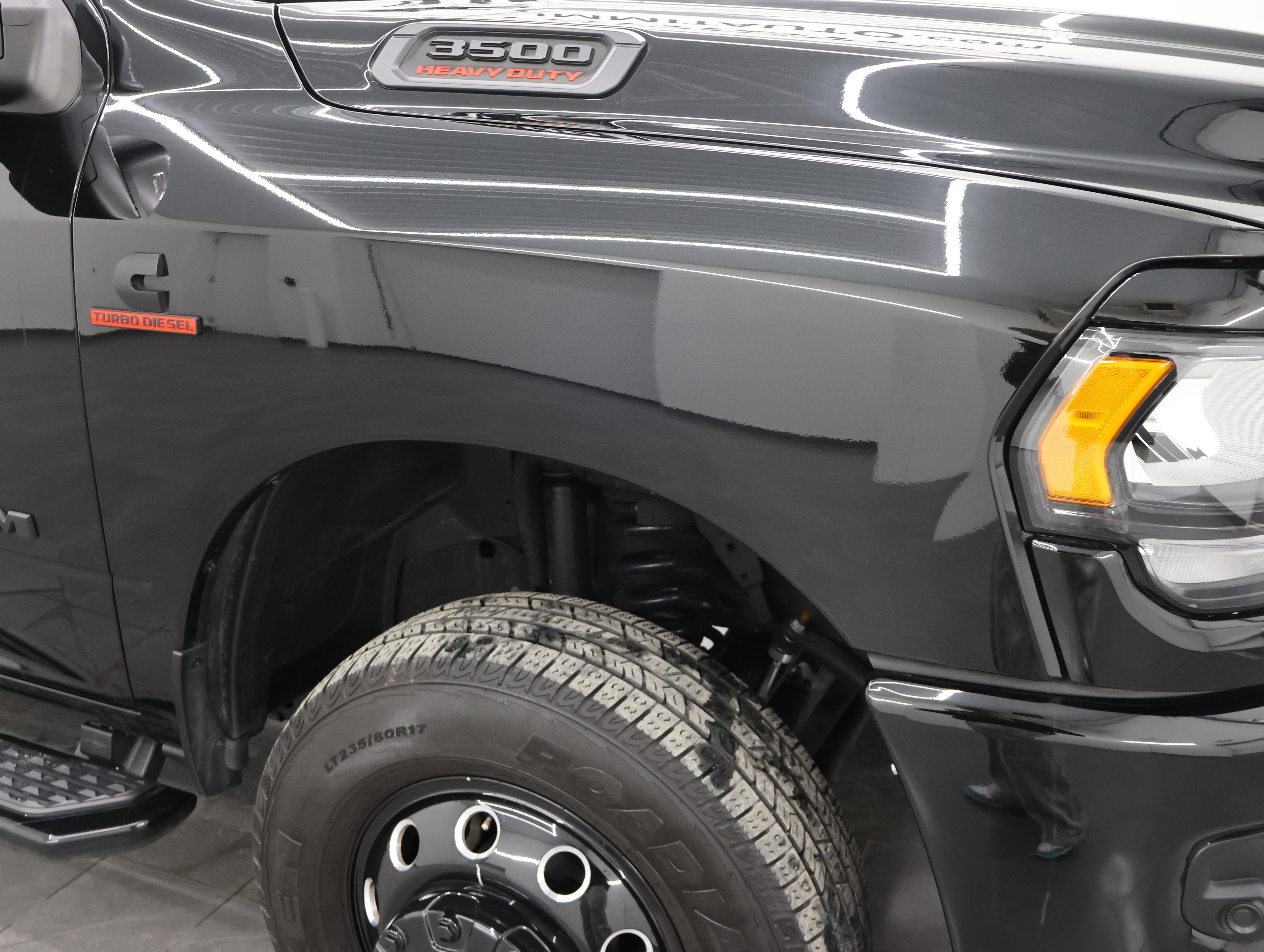 Used 2024 RAM 3500 Big Horn w/ Night Edition AWD/4WD image 22