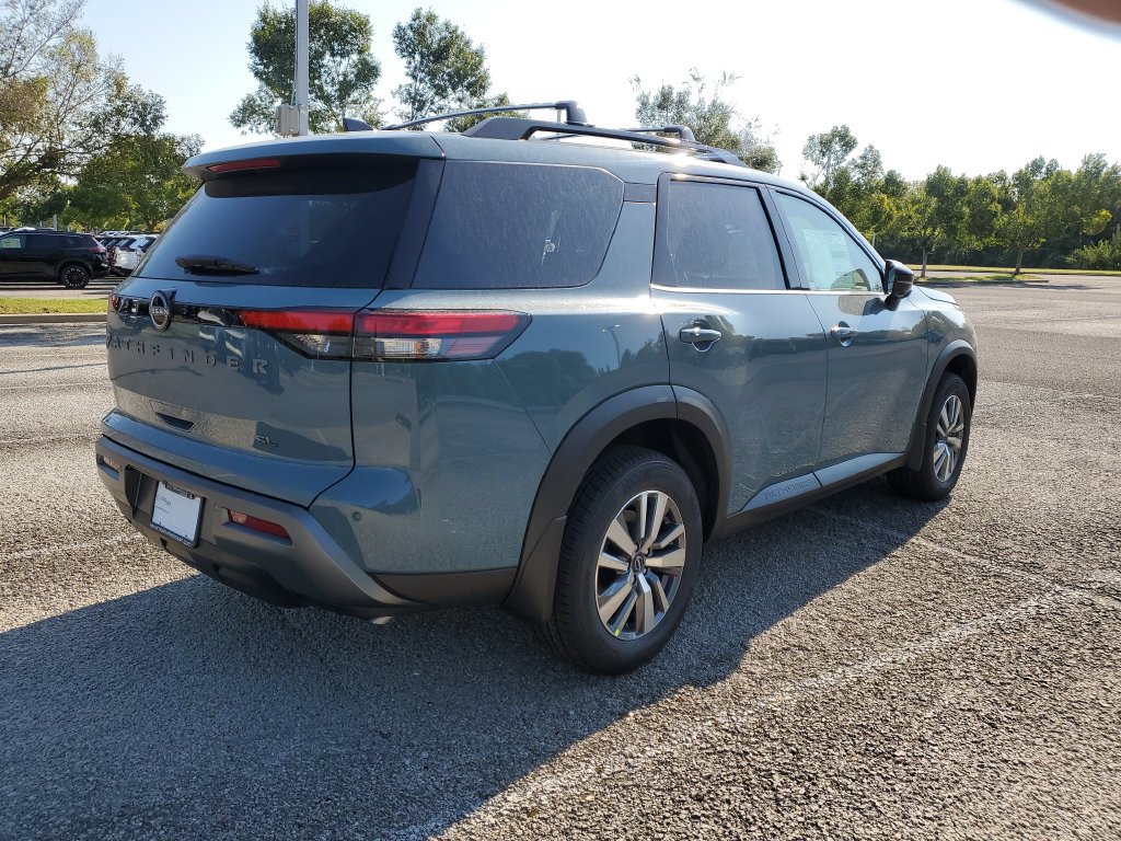 New 2026 Nissan Pathfinder SL FWD image 4