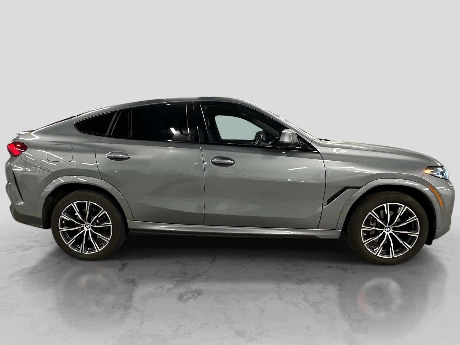 Used 2025 BMW X6 xDrive40i AWD/4WD image 6