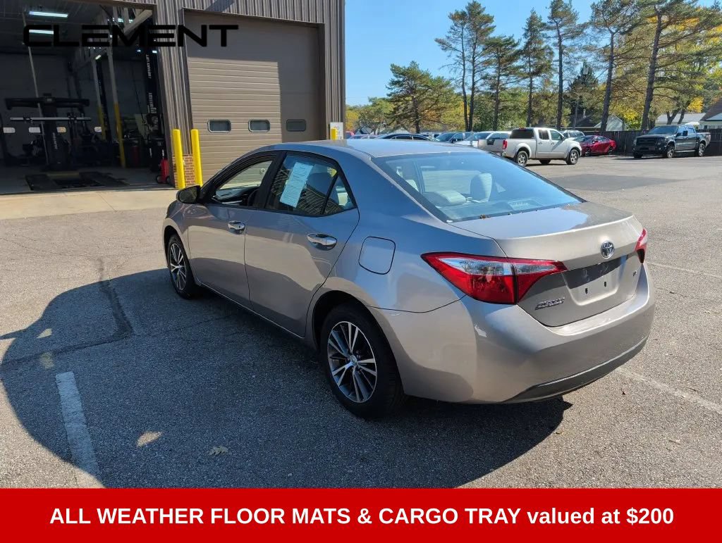 Used 2016 Toyota Corolla LE FWD image 5