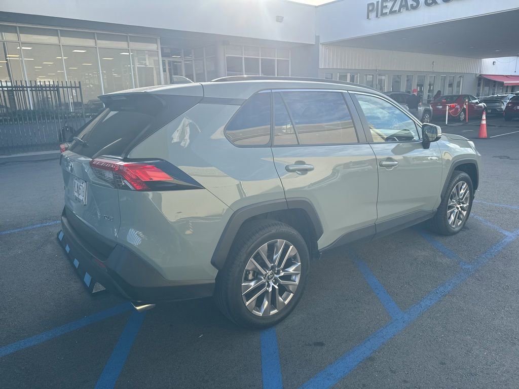 Used 2024 Toyota RAV4 XLE Premium FWD image 5