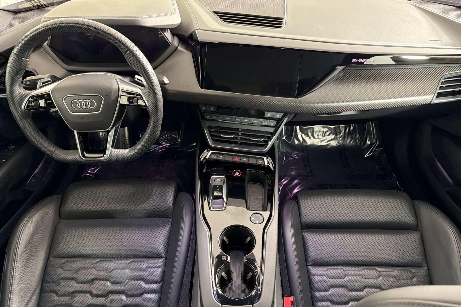 Used 2024 Audi e-tron GT Premium Plus image 12