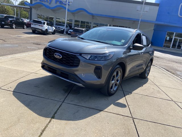 Used 2025 Ford Escape ST-Line FWD image 4