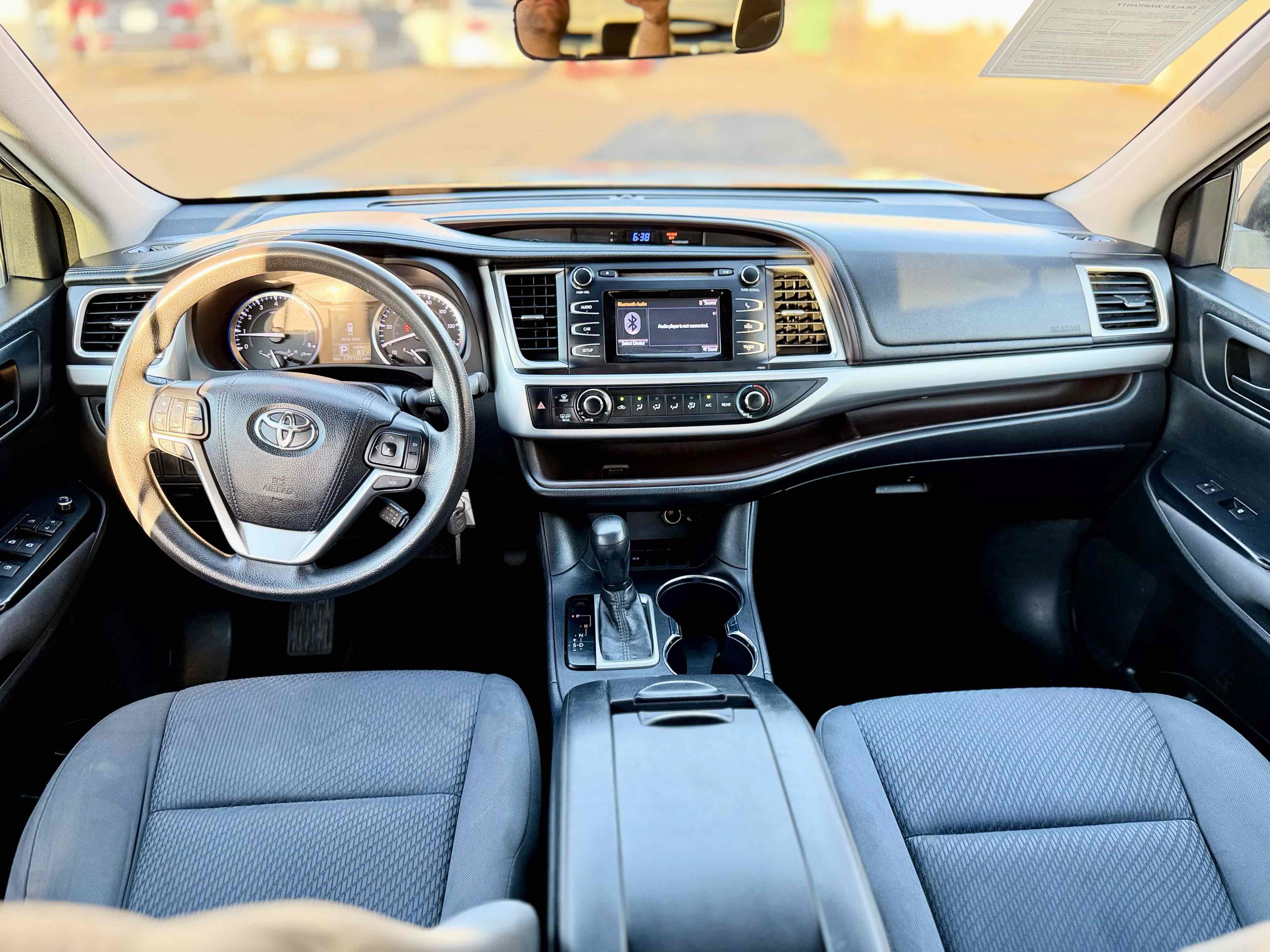 Used 2015 Toyota Highlander LE FWD image 19