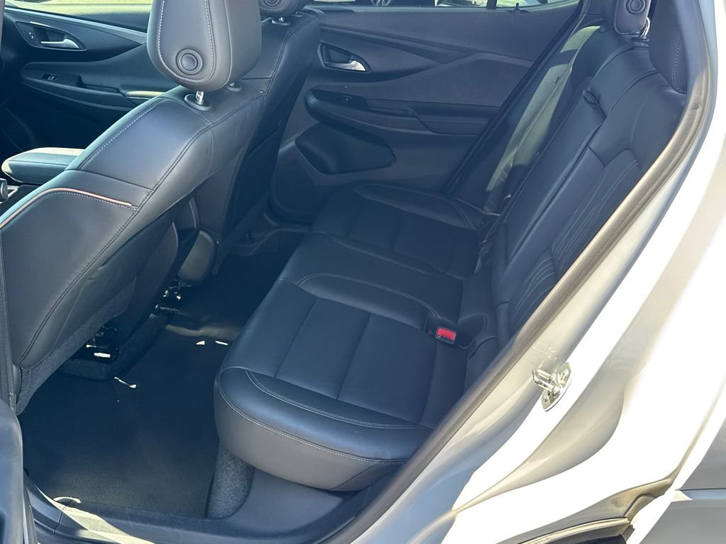 Used 2024 Buick Envista Avenir image 21