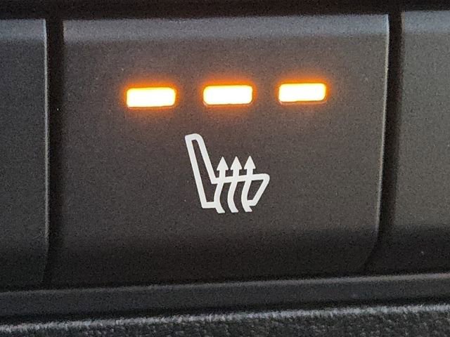 Used 2025 MAZDA MAZDA3 s image 7