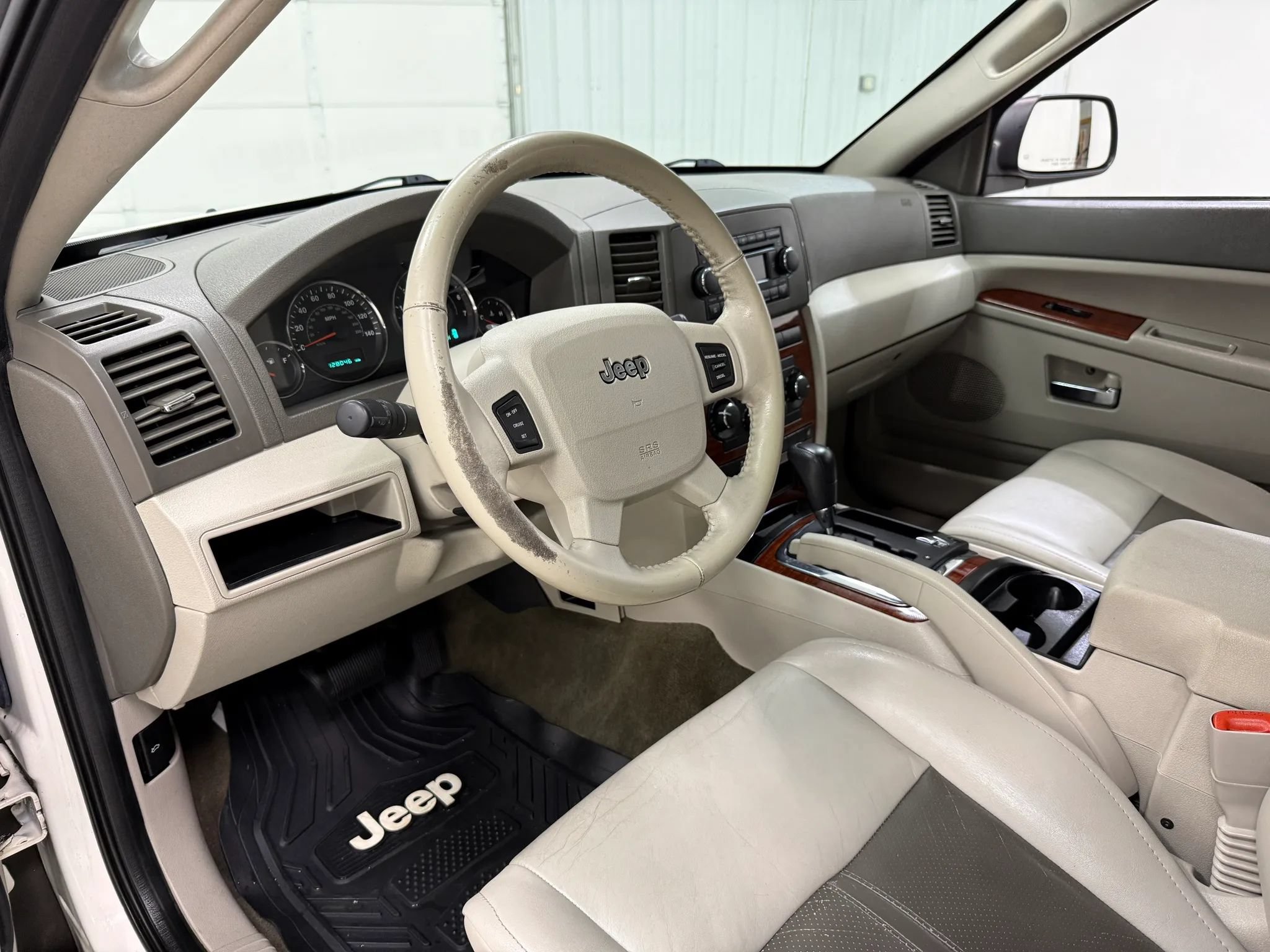Used 2005 Jeep Grand Cherokee Limited AWD/4WD image 12