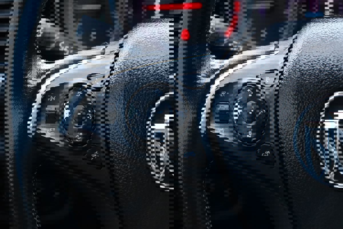 Used 2018 Buick Regal Essence w/ Driver Confidence Package #1 image 15