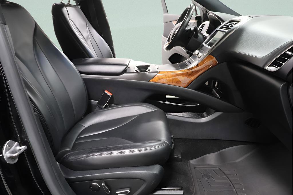 Used 2016 Lincoln MKX Select w/ Select Plus Package AWD/4WD image 34