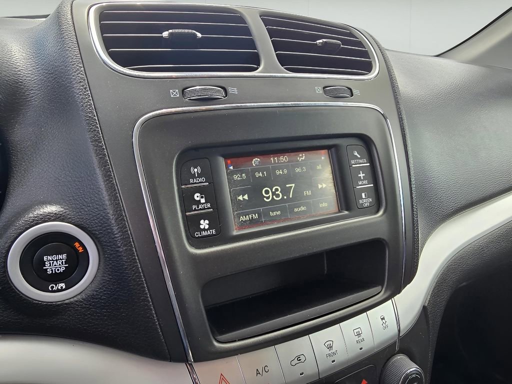 Used 2020 Dodge Journey SE FWD image 17