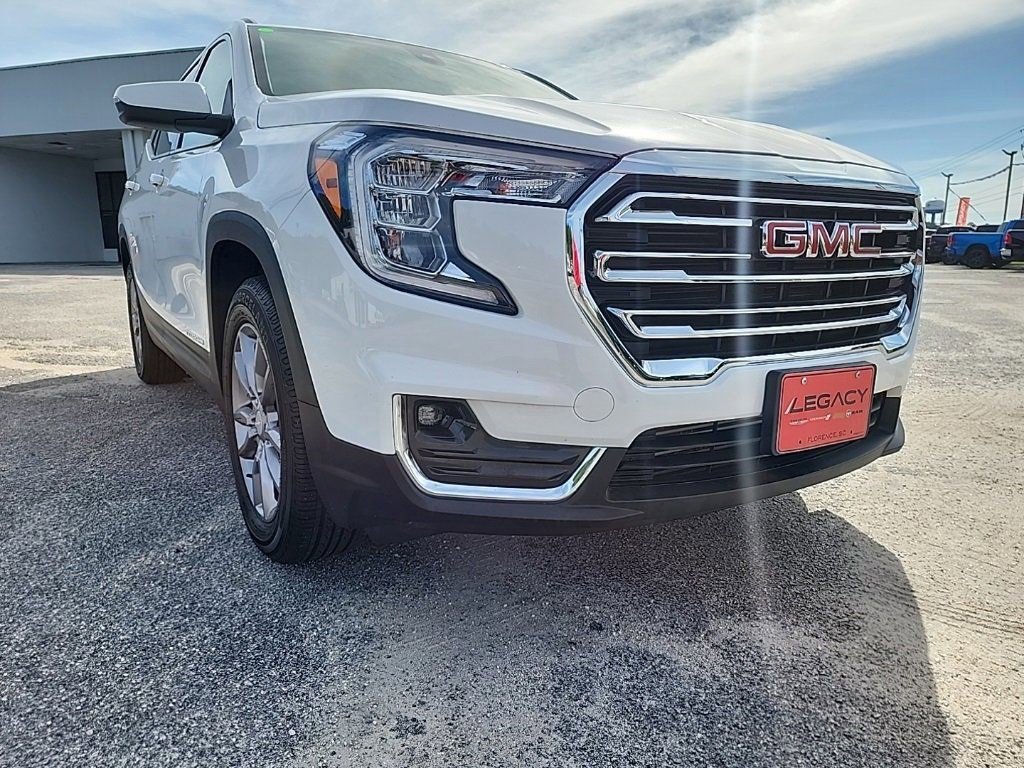Used 2023 GMC Terrain SLT image 5