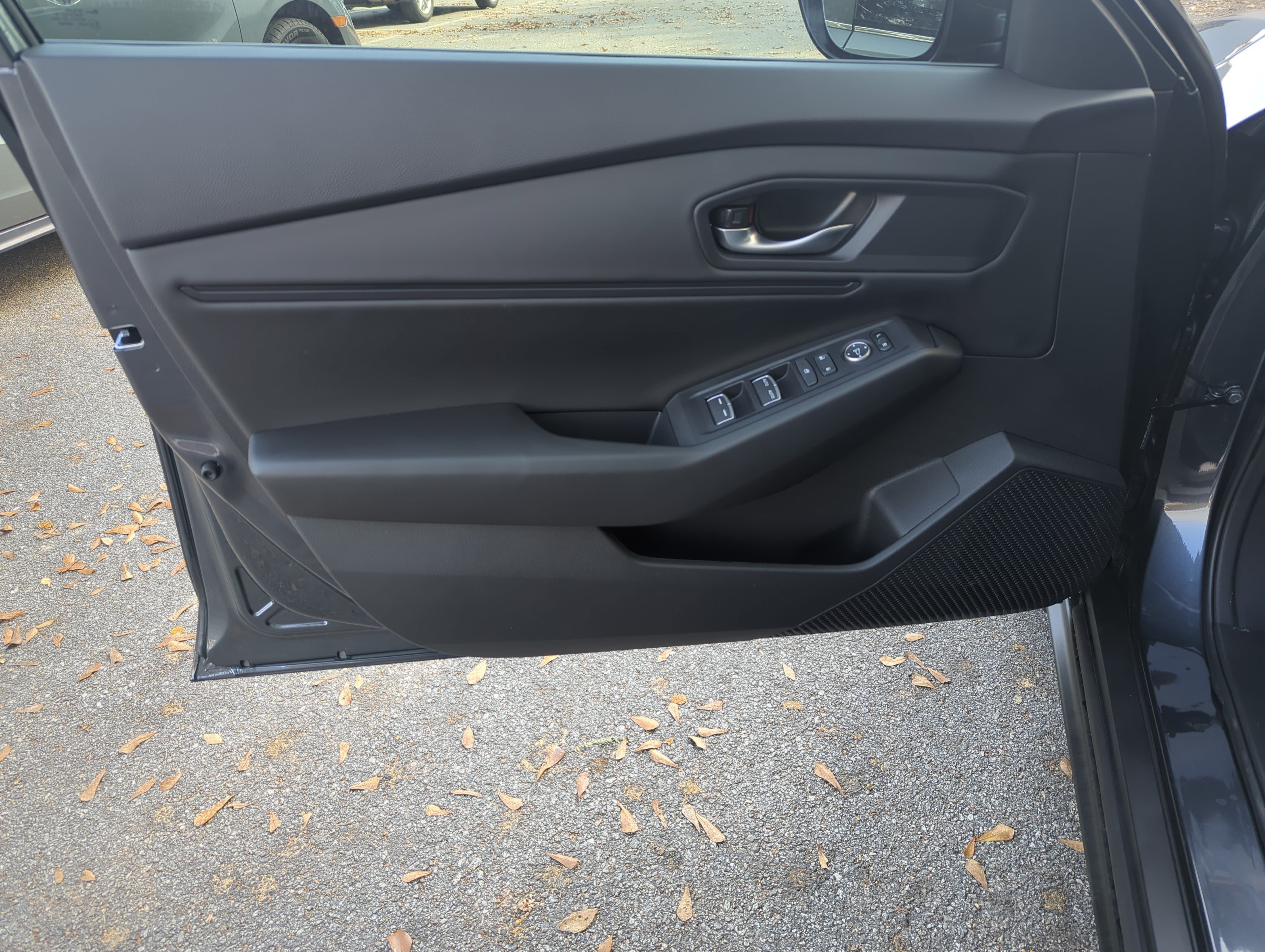 Certified 2025 Honda Accord SE image 15