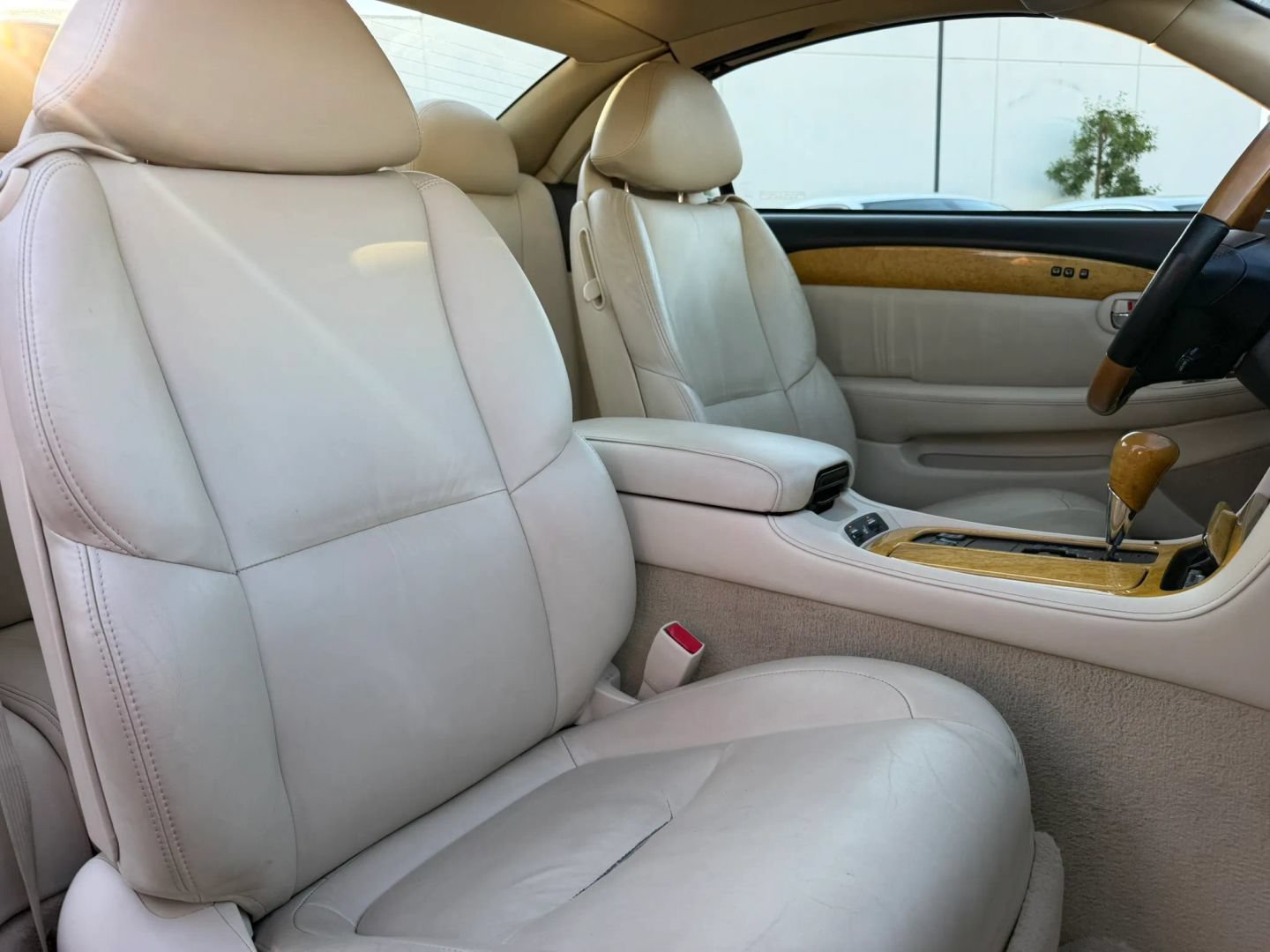Used 2005 Lexus SC 430 Convertible w/ Preferred Accessory Pkg RWD image 17