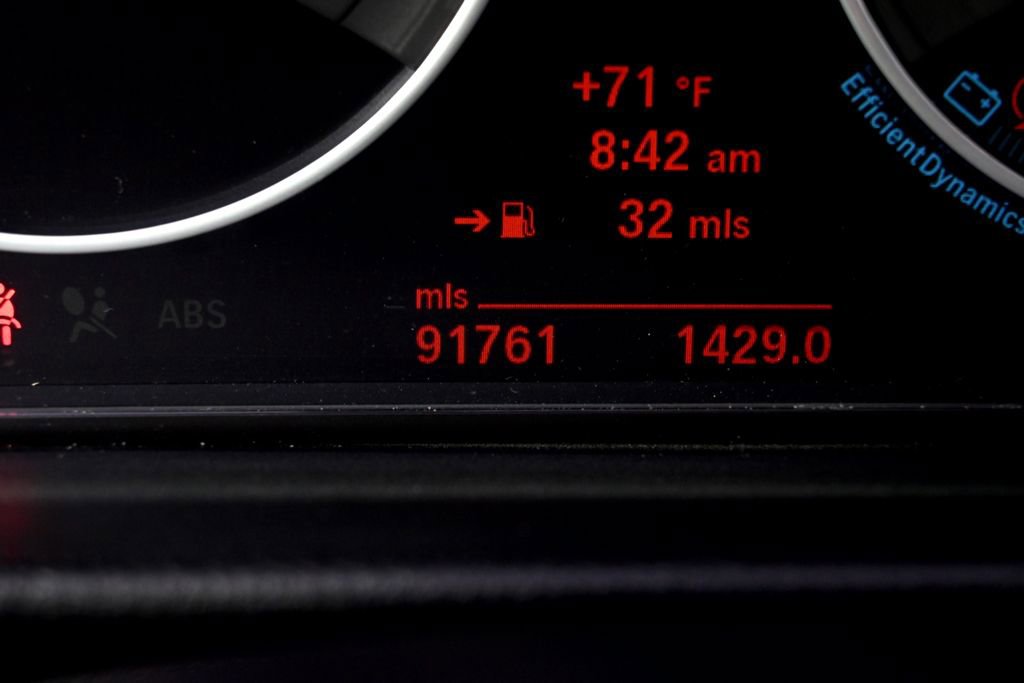 Used 2013 BMW 335i xDrive Sedan AWD/4WD image 25