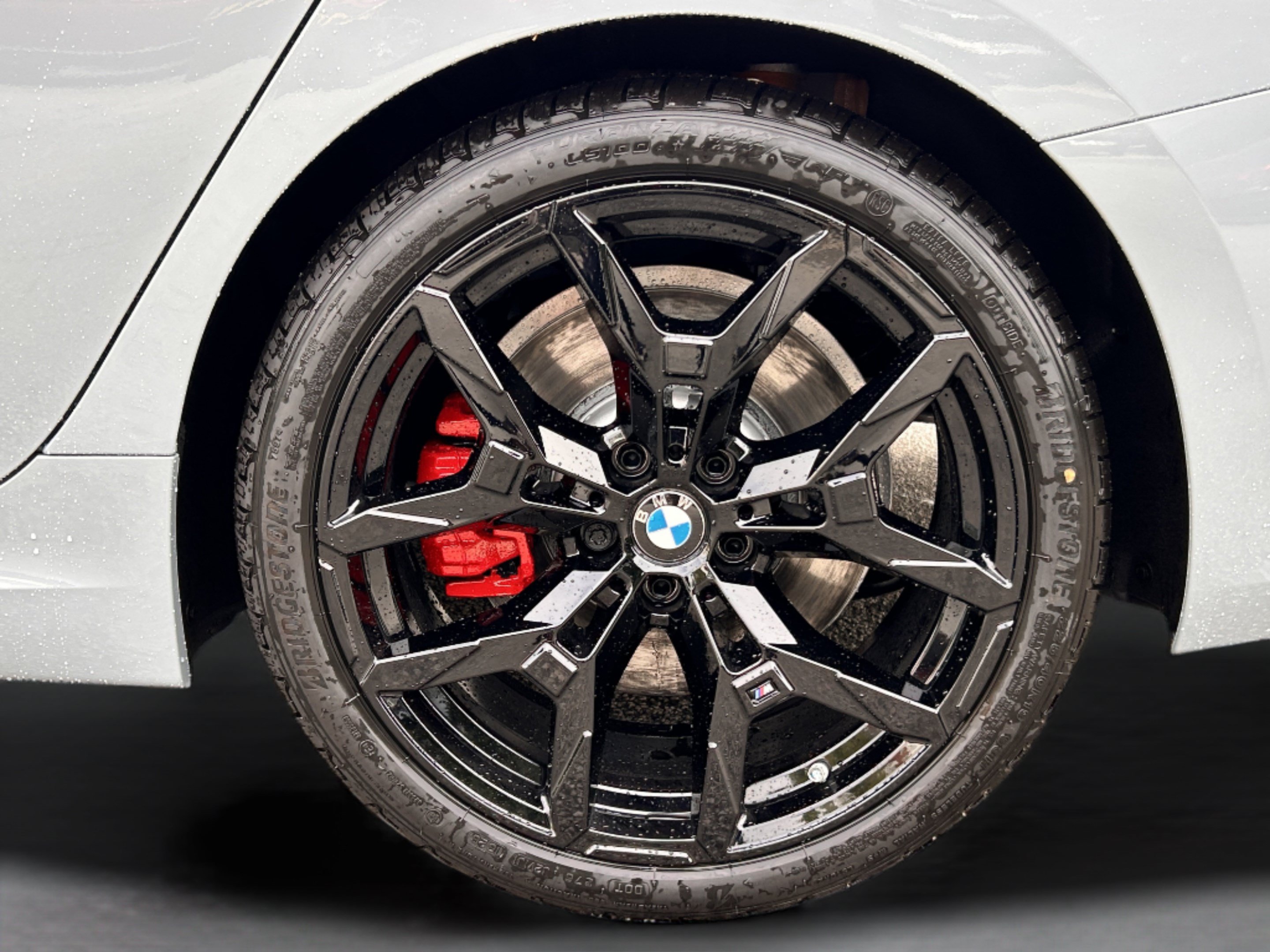 New 2026 BMW 330i Sedan RWD image 32